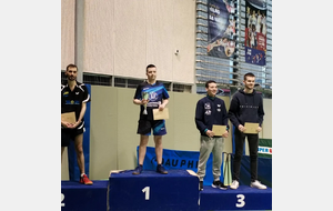 4 Podiums au tournoi de Pontivy : Titouan 1er du tableau 1599, Franck 3eme du tableau 899, Evan 2eme et Titouan 4eme du tableau 1499